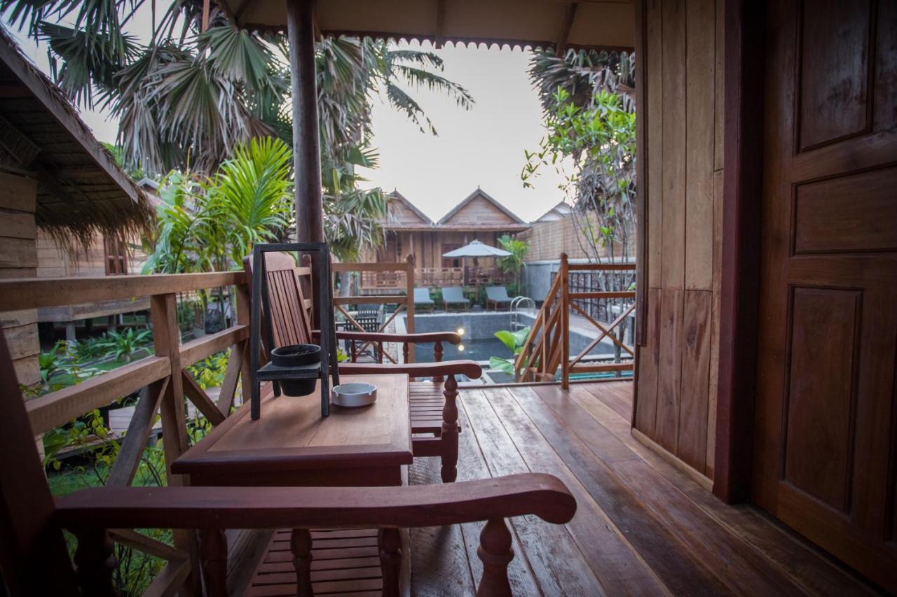 The Wood Family Retreat Hotel Phumi Trapeang Rung Exterior photo