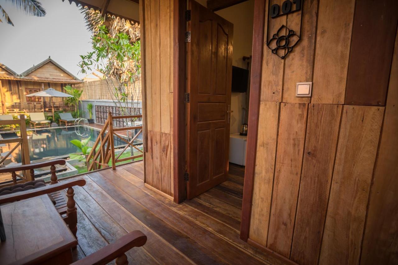 The Wood Family Retreat Hotel Phumi Trapeang Rung Exterior photo
